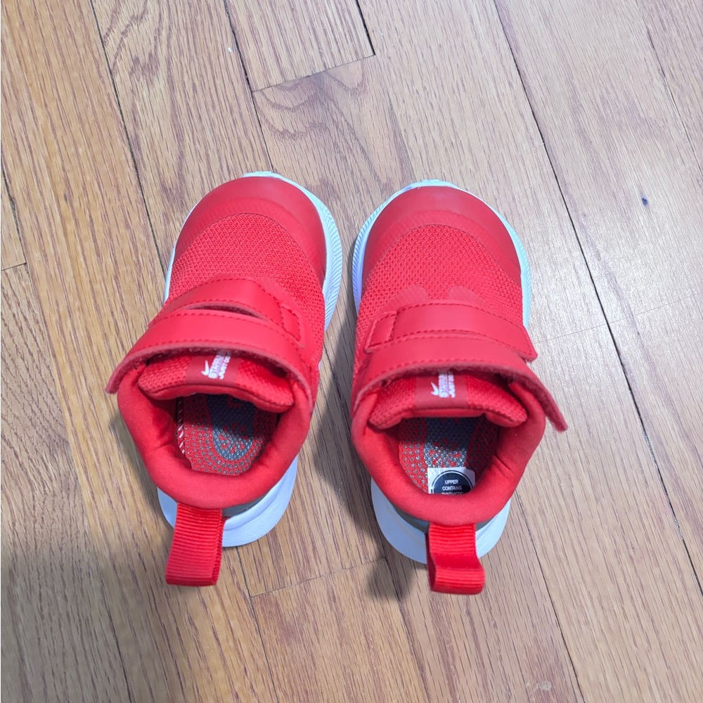 Toddler Nike sneakers